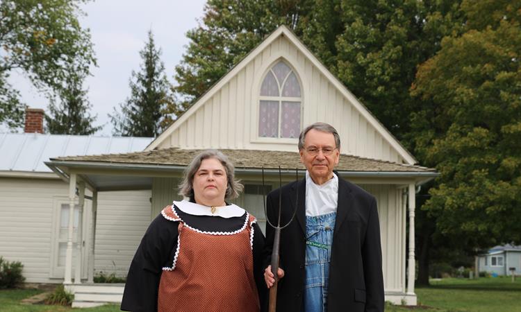 American Gothic House Parody Picture Ottumwa, IA