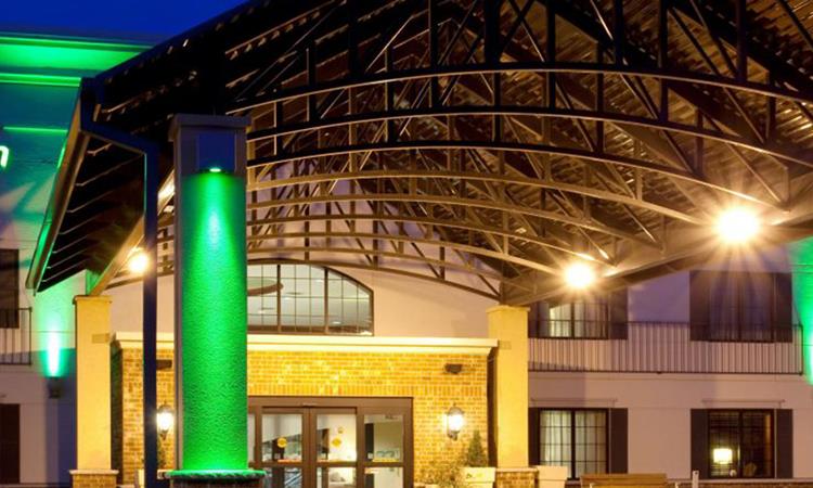 Holiday Inn & Suites Minneapolis - Lakeville